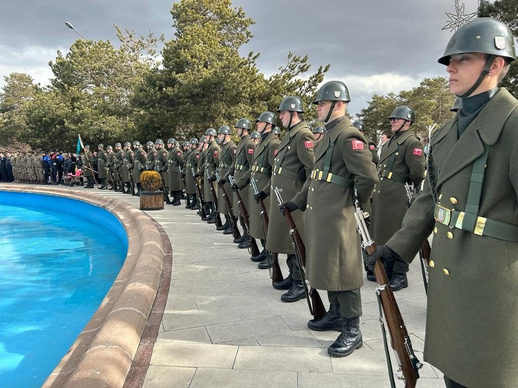 Erzurum’un düşman işgalinden kurtuluşu törenle kutlandı