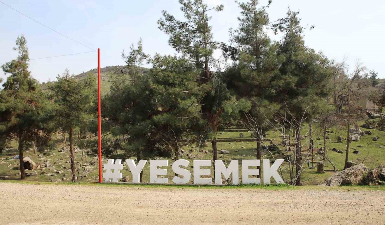 Hitit heykelleri depremden hasarsız kurtuldu