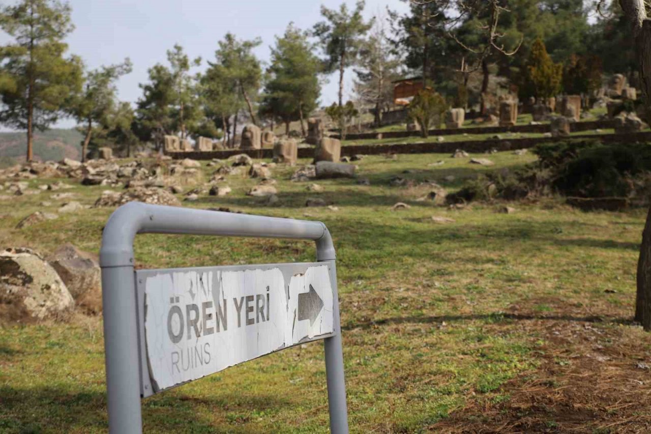 Hitit heykelleri depremden hasarsız kurtuldu