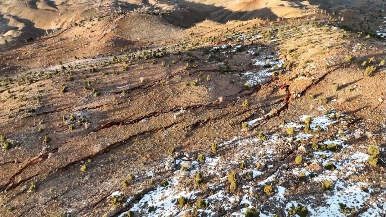 Kahramanmaraş’taki fay kırığı böyle görüntülendi