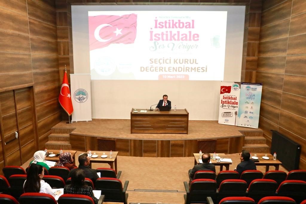 Büyükşehir’in ‘İstikbal İstiklale Ses Veriyor’ yarışmasında dereceye girenler belli oldu