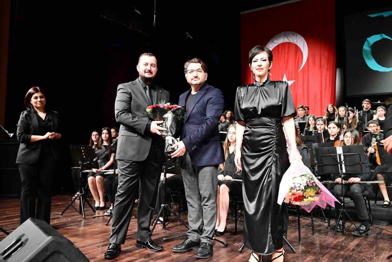 Kemer’in korosundan anlamlı konser