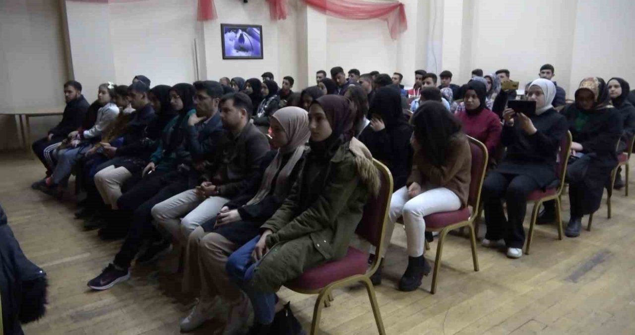 Muş’ta İstiklal Marşı’nın Kabulü ve Mehmet Akif Ersoy’u Anma Günü programı