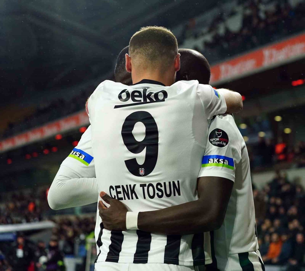 Spor Toto Süper Lig: Medipol Başakşehir: 0 - Beşiktaş: 1 (İlk yarı)