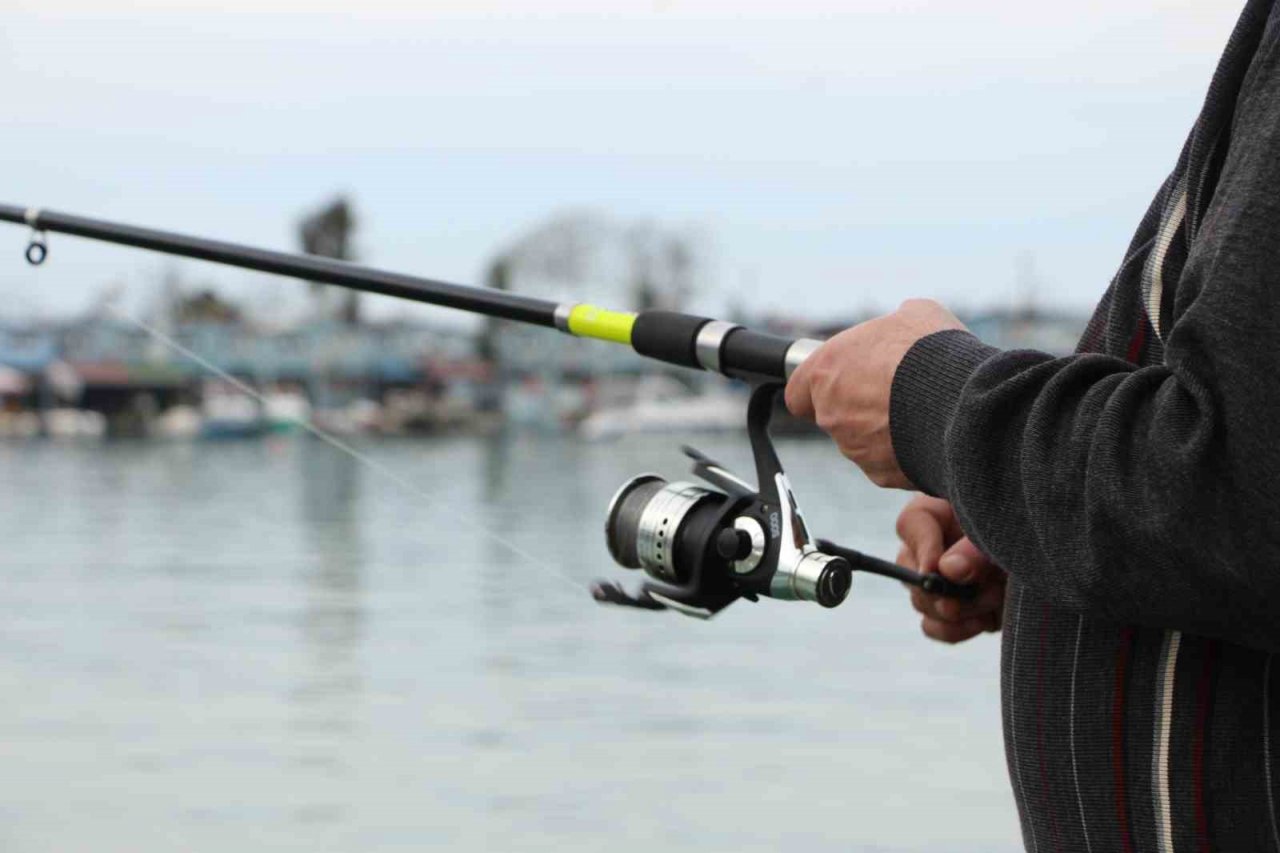 Trabzon’un kaçak somonları Rizeliler’in yüzünü güldürüyor