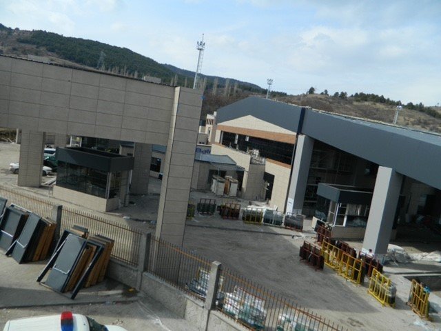 Posof Türkgözü Sınır Kapısı’nda yeni binalar tamamlanıyor