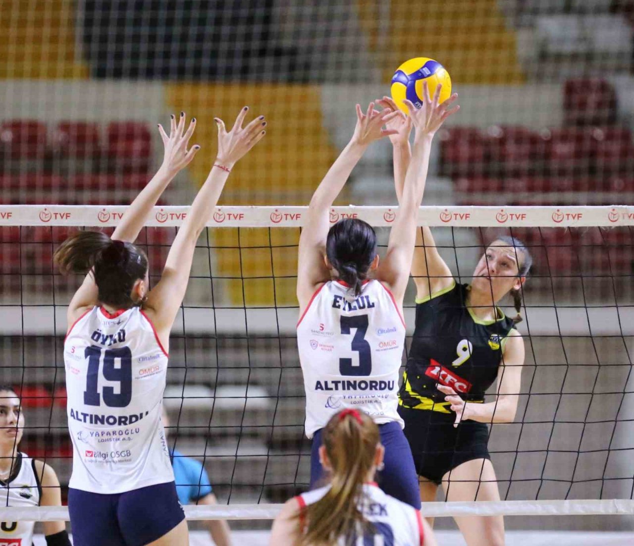 Sivas’ta TVF 2. Lig Kadınlar Çeyrek Final Etabı devam ediyor