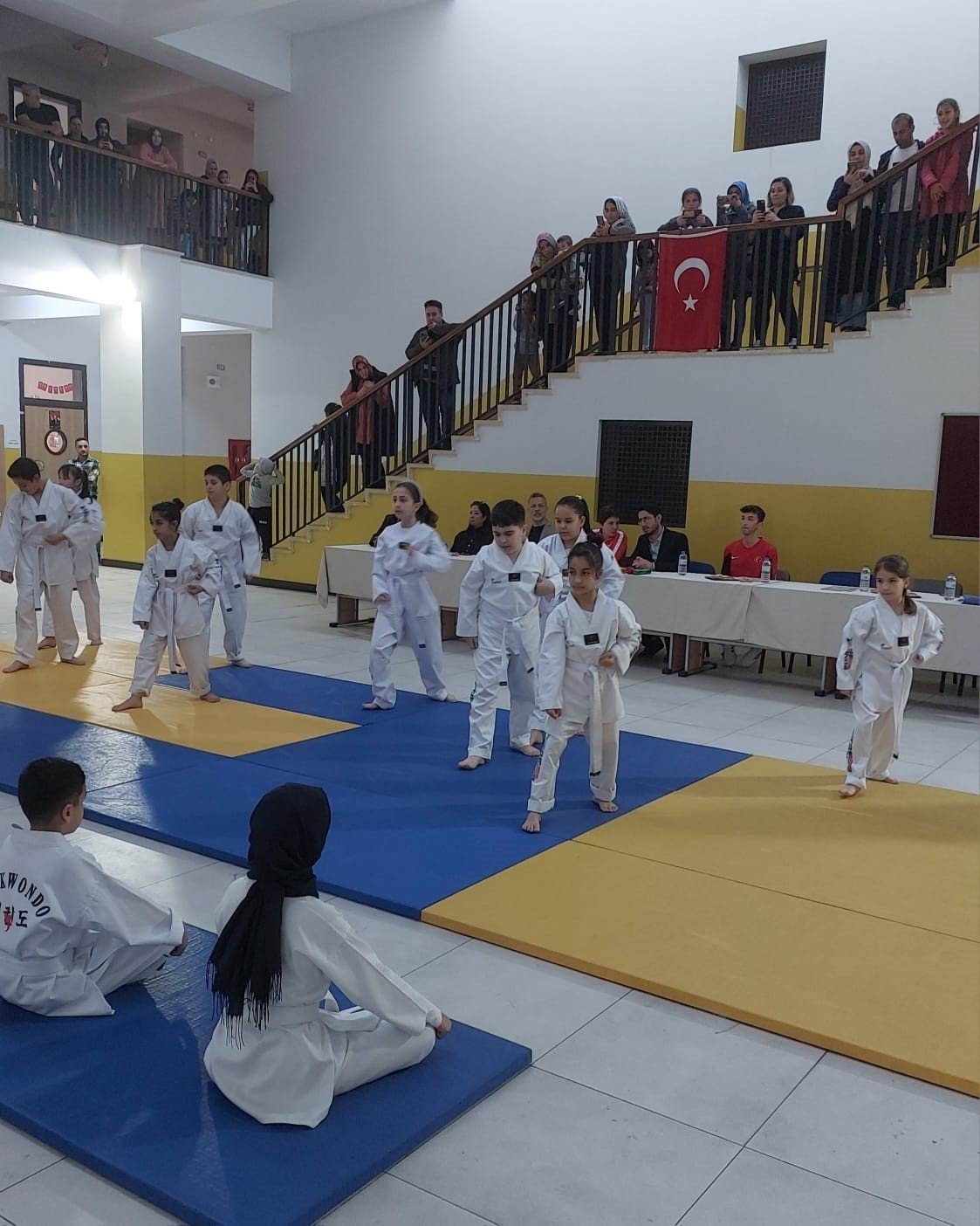 Yunuskentli taekwondocular bir üst kuşağa terfi etti