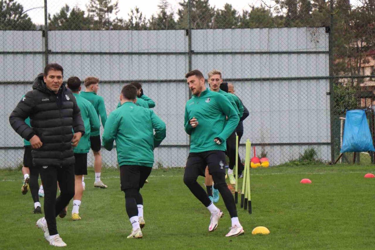 Taner Taşkın: "Sahada savaşan bir takım görecekler"