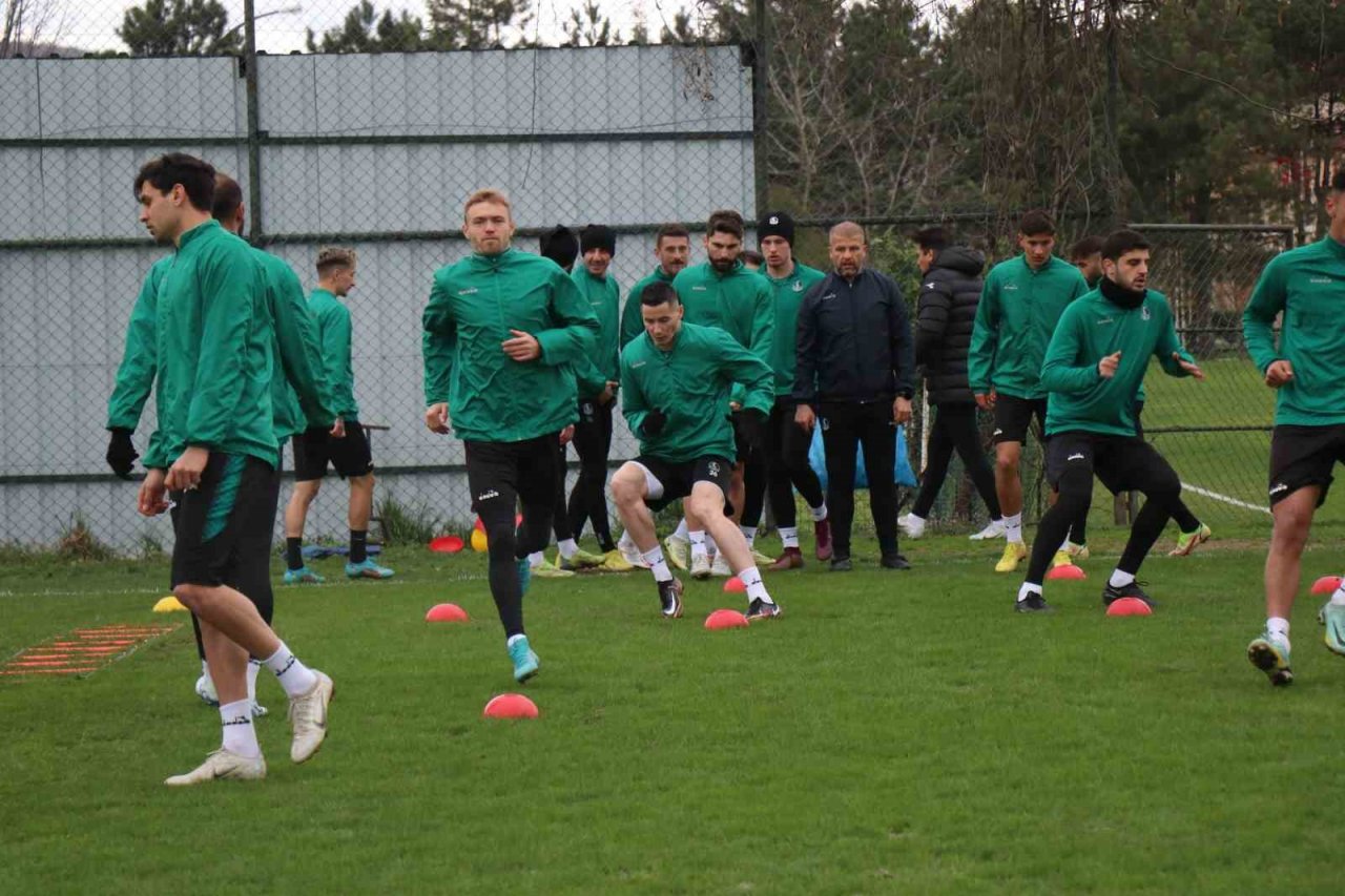 Taner Taşkın: "Sahada savaşan bir takım görecekler"