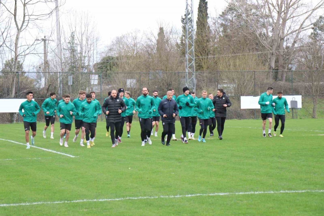 Taner Taşkın: "Sahada savaşan bir takım görecekler"