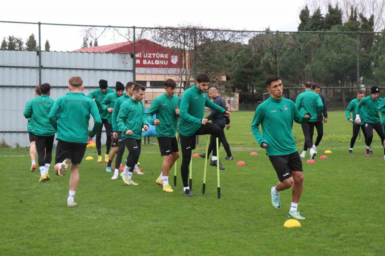 Taner Taşkın: "Sahada savaşan bir takım görecekler"