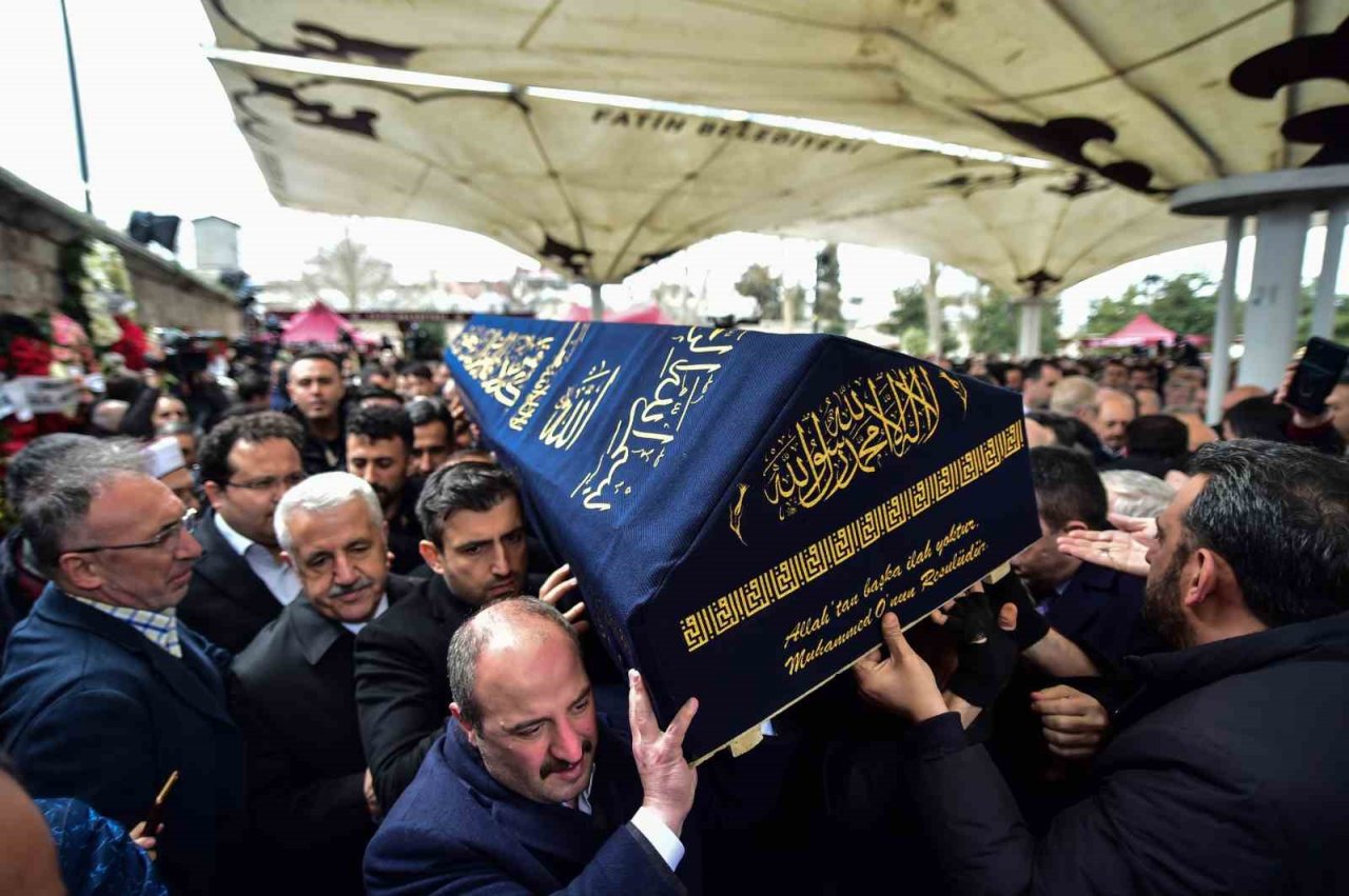 Bakan Varank’ın acı günü