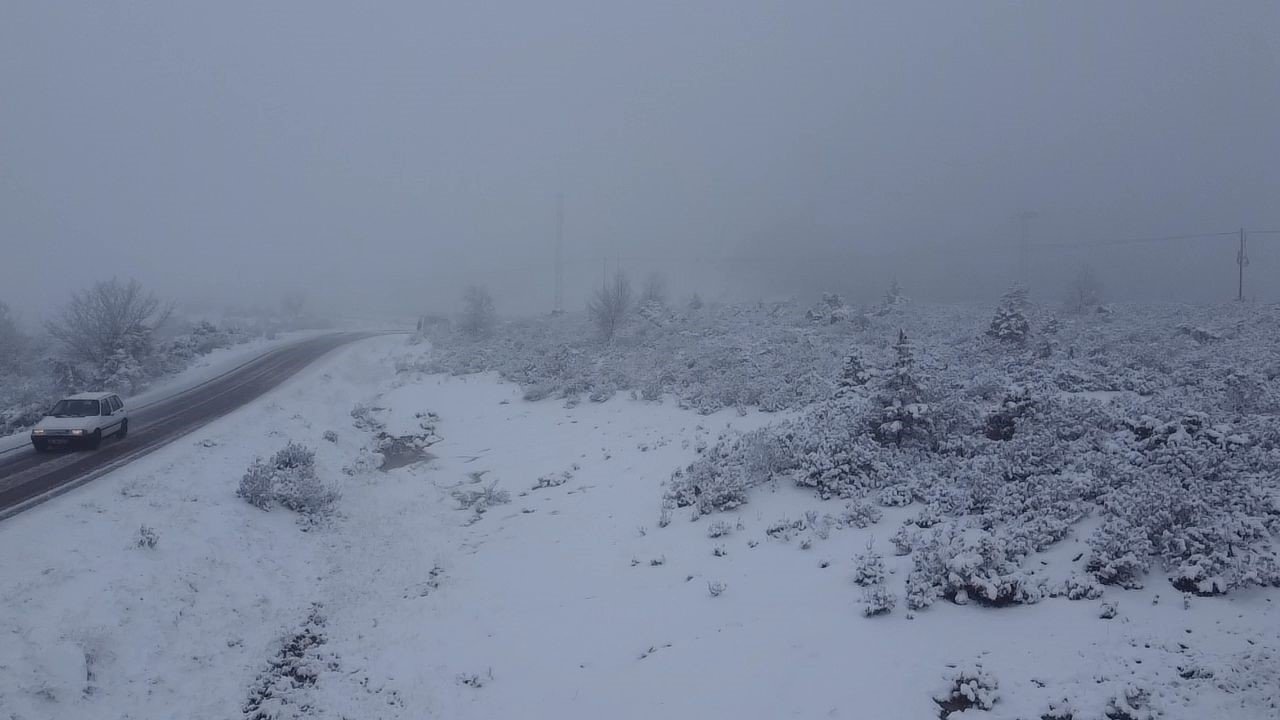 Afyonkarahisar’da mart ayında kar sürprizi