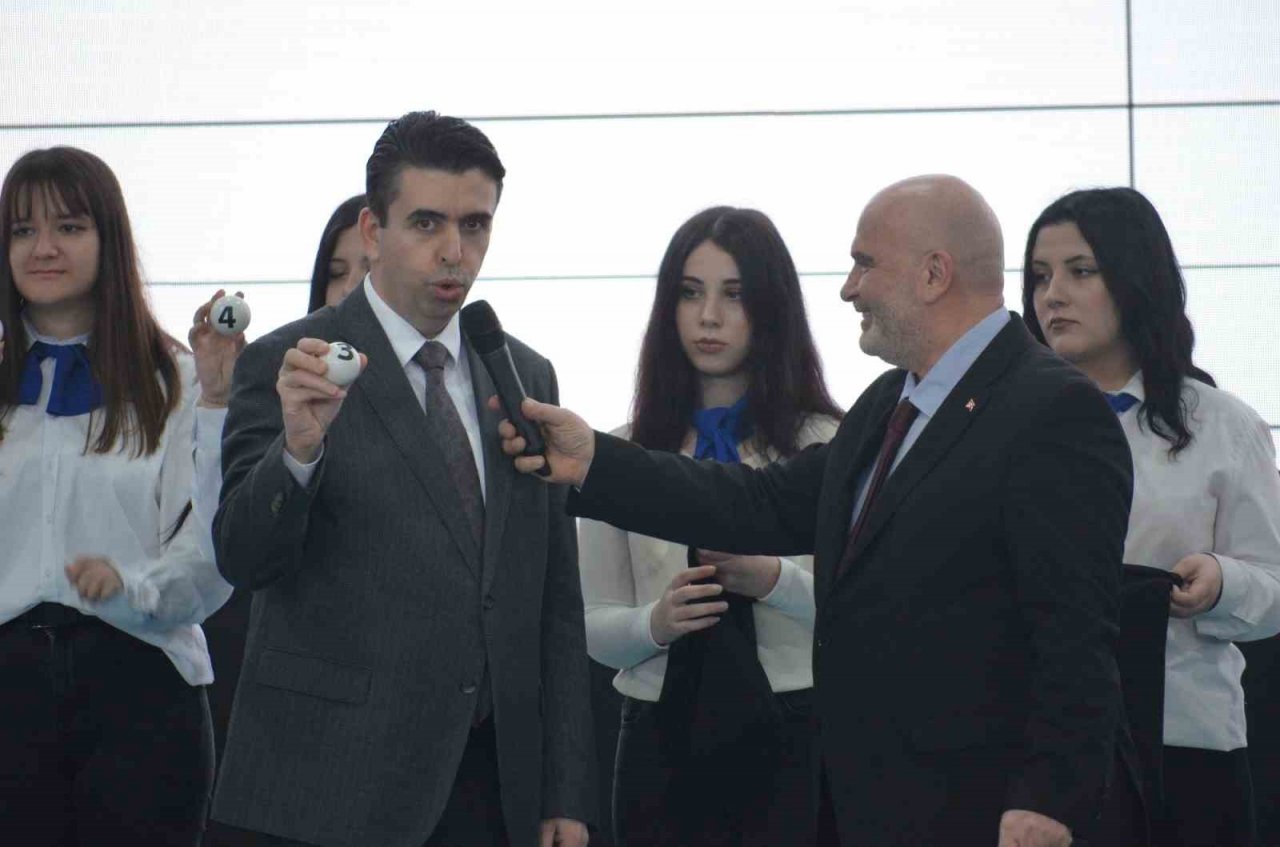 TOKİ Tekirdağ kuraları çekilmeye başlandı