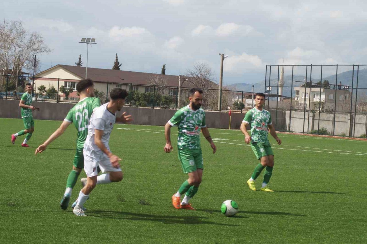 Kurtuluşspor Süper Amatör Lig’e yükseldi