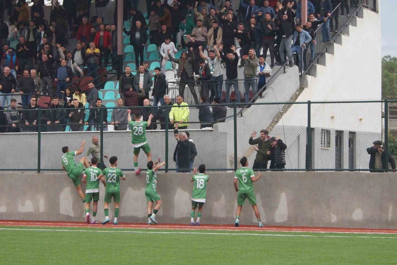 Kurtuluşspor Süper Amatör Lig’e yükseldi