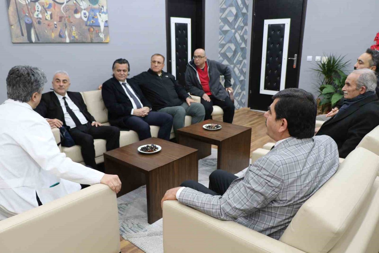 Başhekim Kuyrukluyıldız, afet uzmanlarını ağırladı