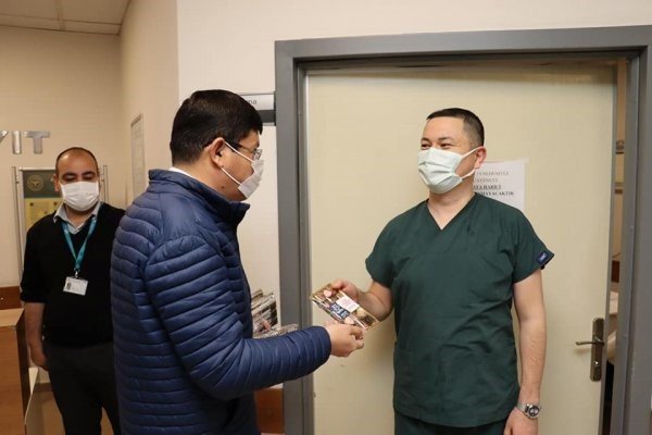 Başkan Özcan: “Her bir sağlık neferi vazgeçilemeyecek kadar kıymetlidir”