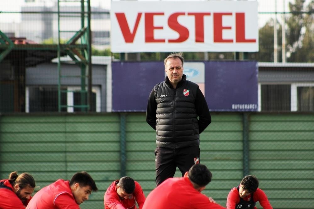 Selahaddin Dinçel sınıfta kaldı