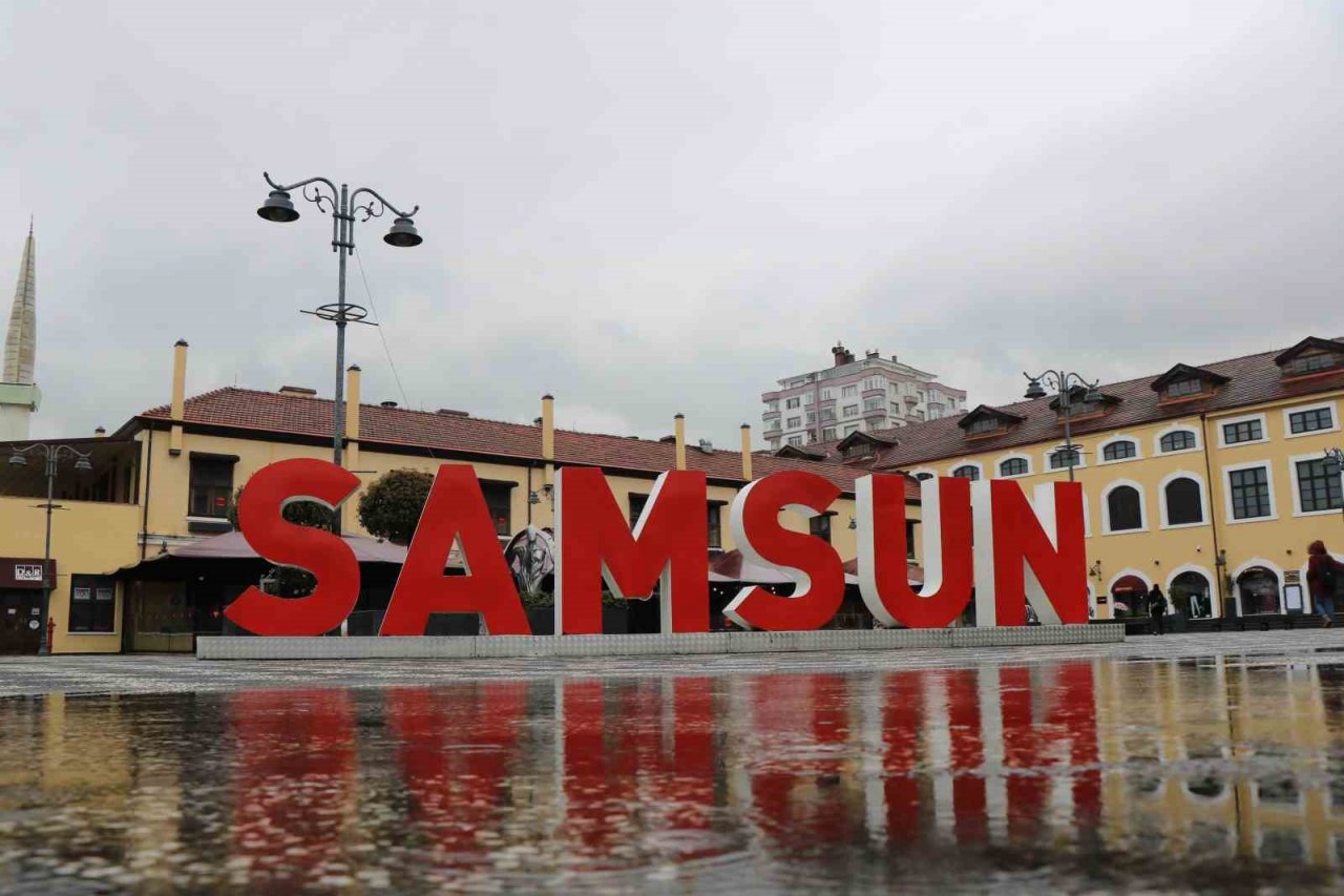 Samsun’da sağanak: Metrekareye 40 kilo yağış düştü