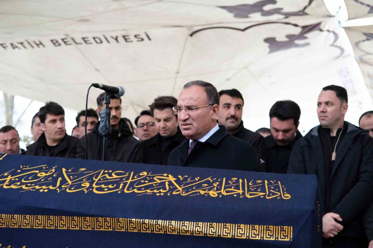 Bakan Varank’ın acı günü