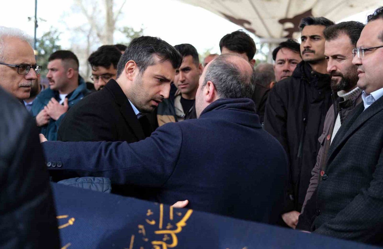 Bakan Varank’ın acı günü