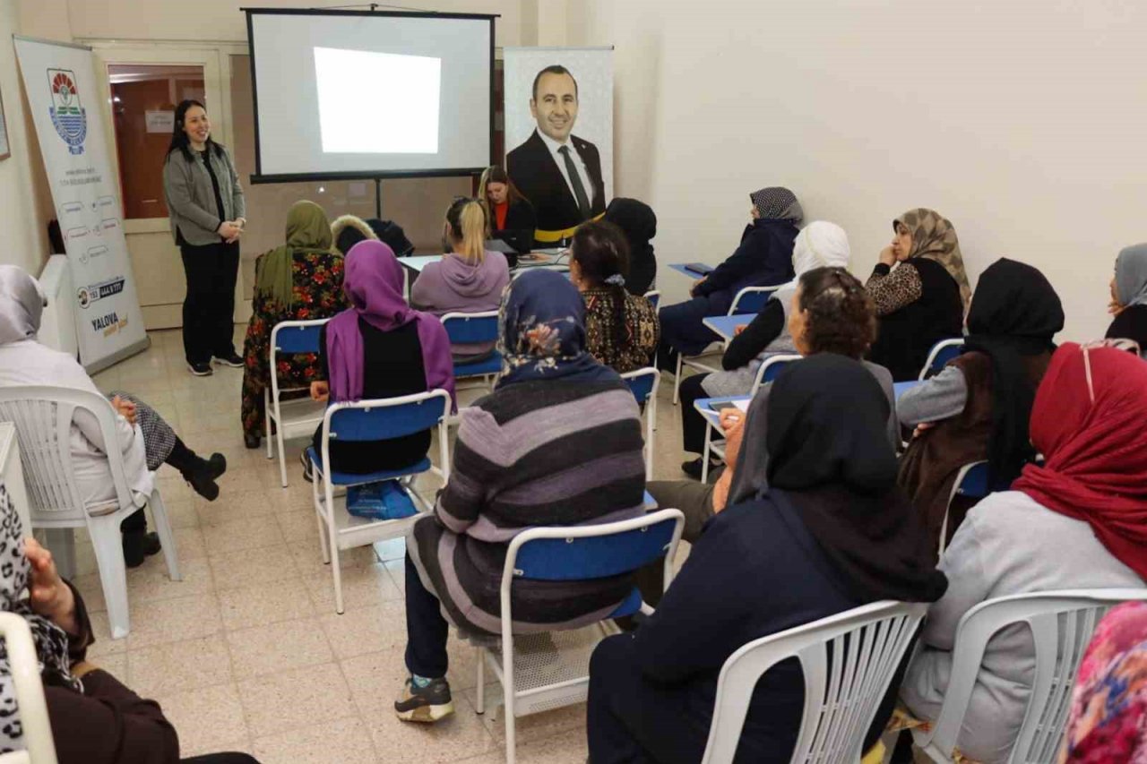 Yalova Belediyesi’nin seminerleri devam ediyor