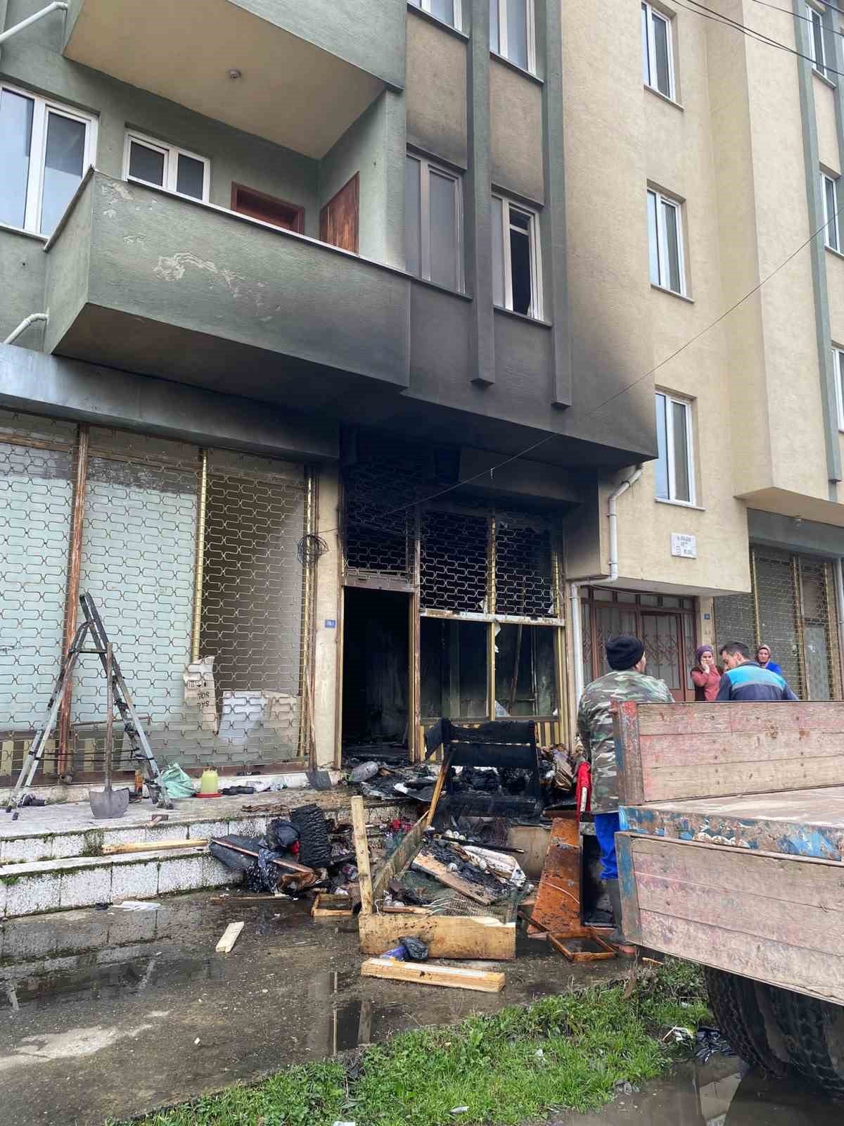 Bodrumda çıkan yangında faciadan dönüldü