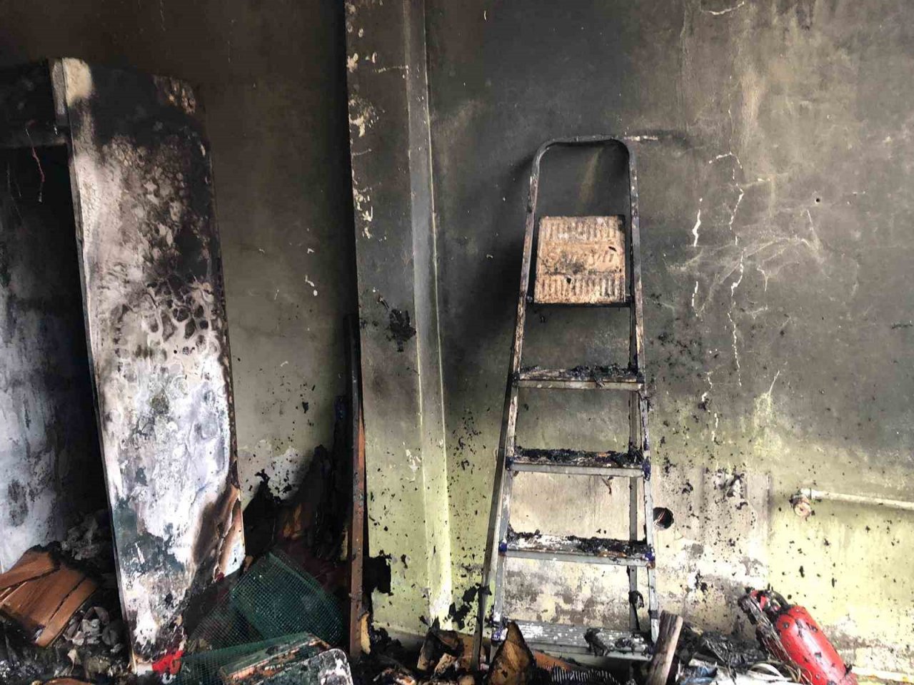 Bodrumda çıkan yangında faciadan dönüldü