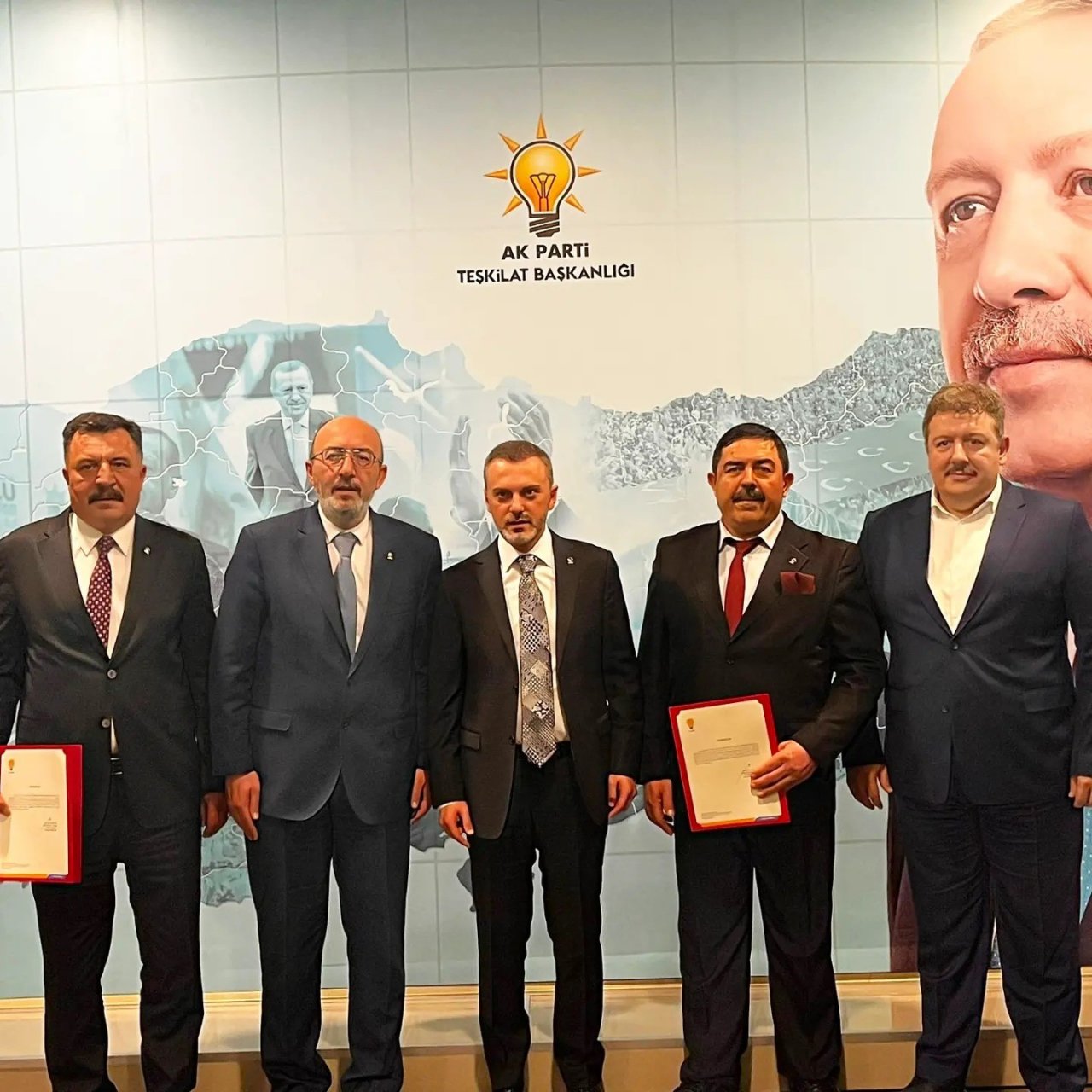 AK Parti’de Altıntaş ve Hisarcık ilçe başkanlıklarına atama