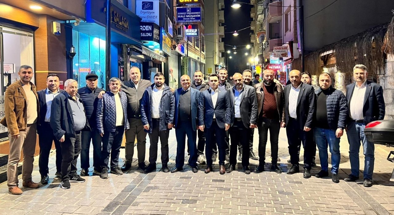 Aday adaylığını 3 ay önce duyuran Sezer Ateş sahaya indi