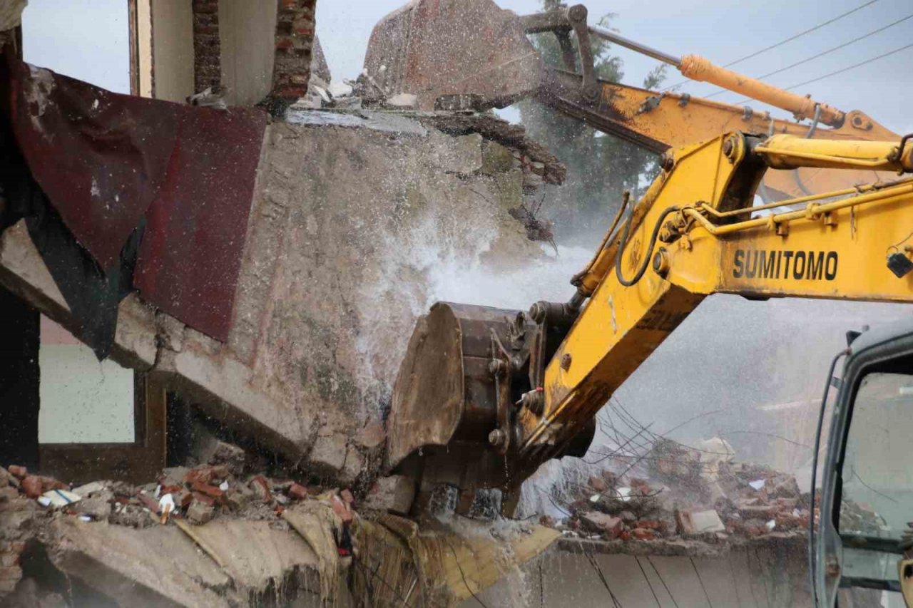 Deniz Mahallesi’nde dönüşüm başladı