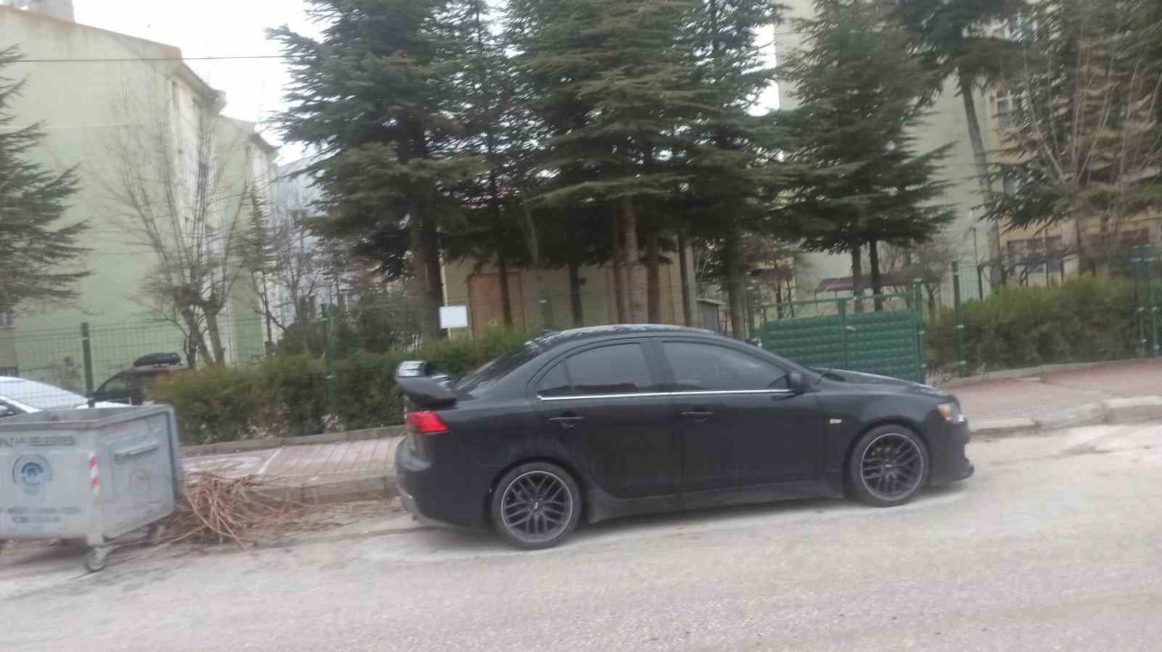 Yüksek kesimlere kar yağdı