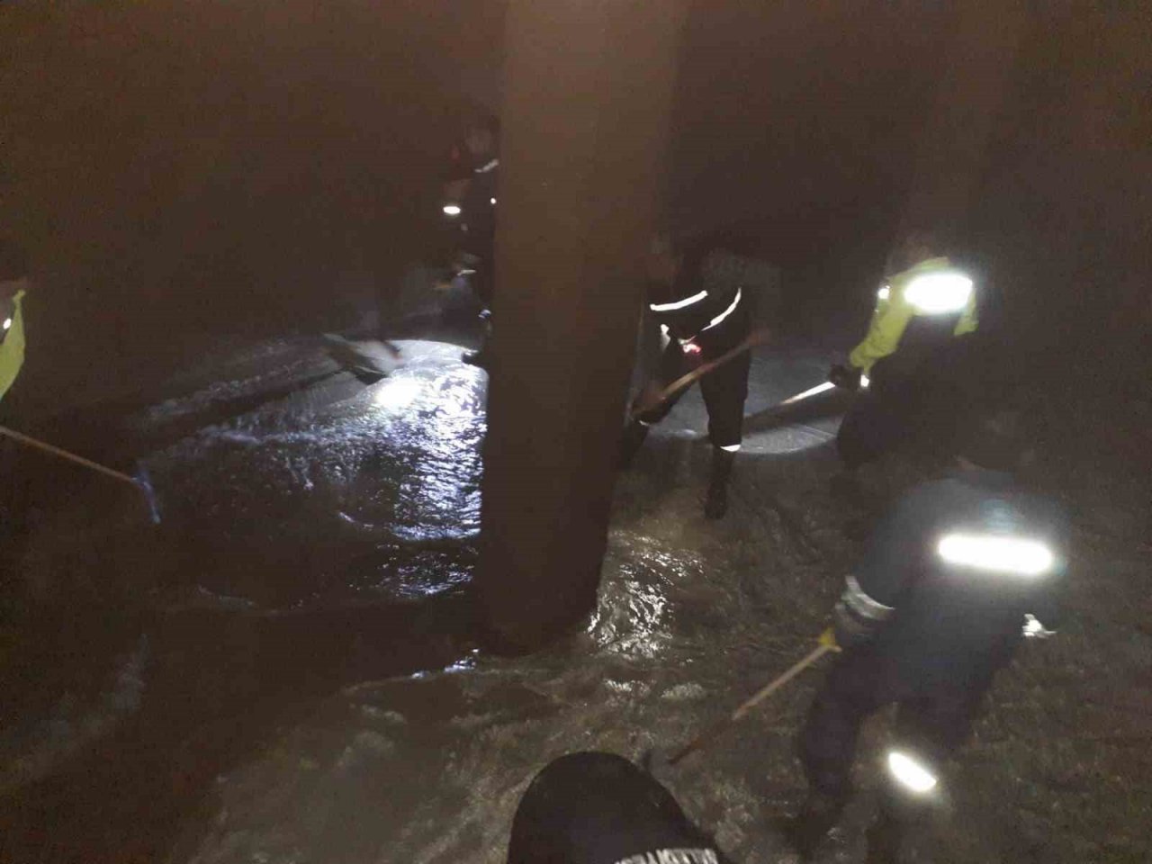 Hakkari’deki su depolarında bahar temizliği