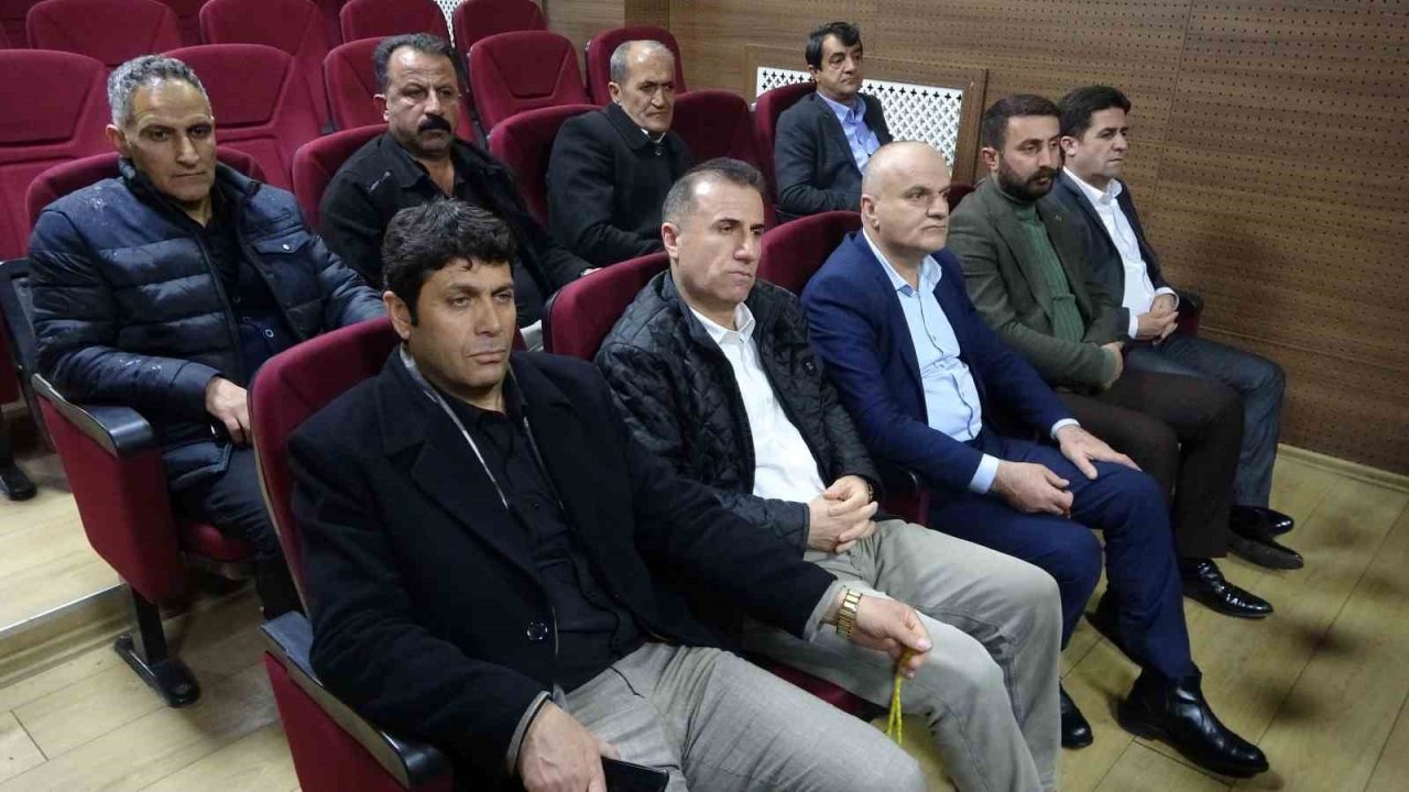 Başkan Geçirgen muhtarlarla bir araya geldi