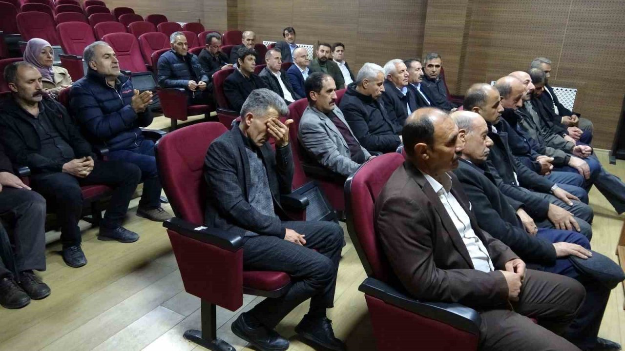 Başkan Geçirgen muhtarlarla bir araya geldi