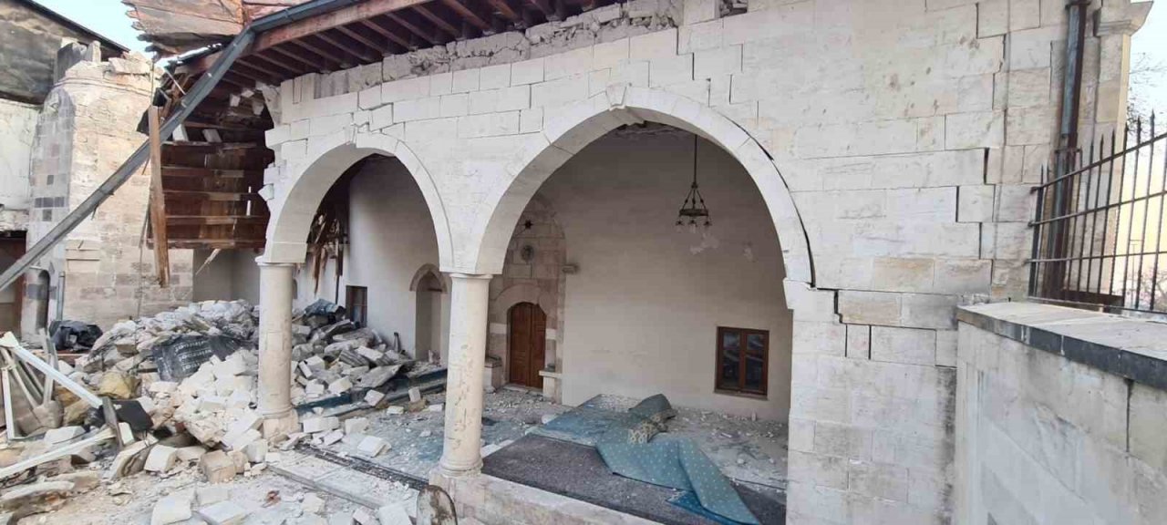 Kayseri Büyükşehir, Kahramanmaraş’taki tarihi camiyi restore edecek