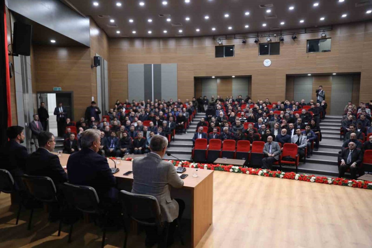 Başkan Palancıoğlu, Melikgazi Müftülüğü’nün aylık değerlendirme toplantısına katıldı