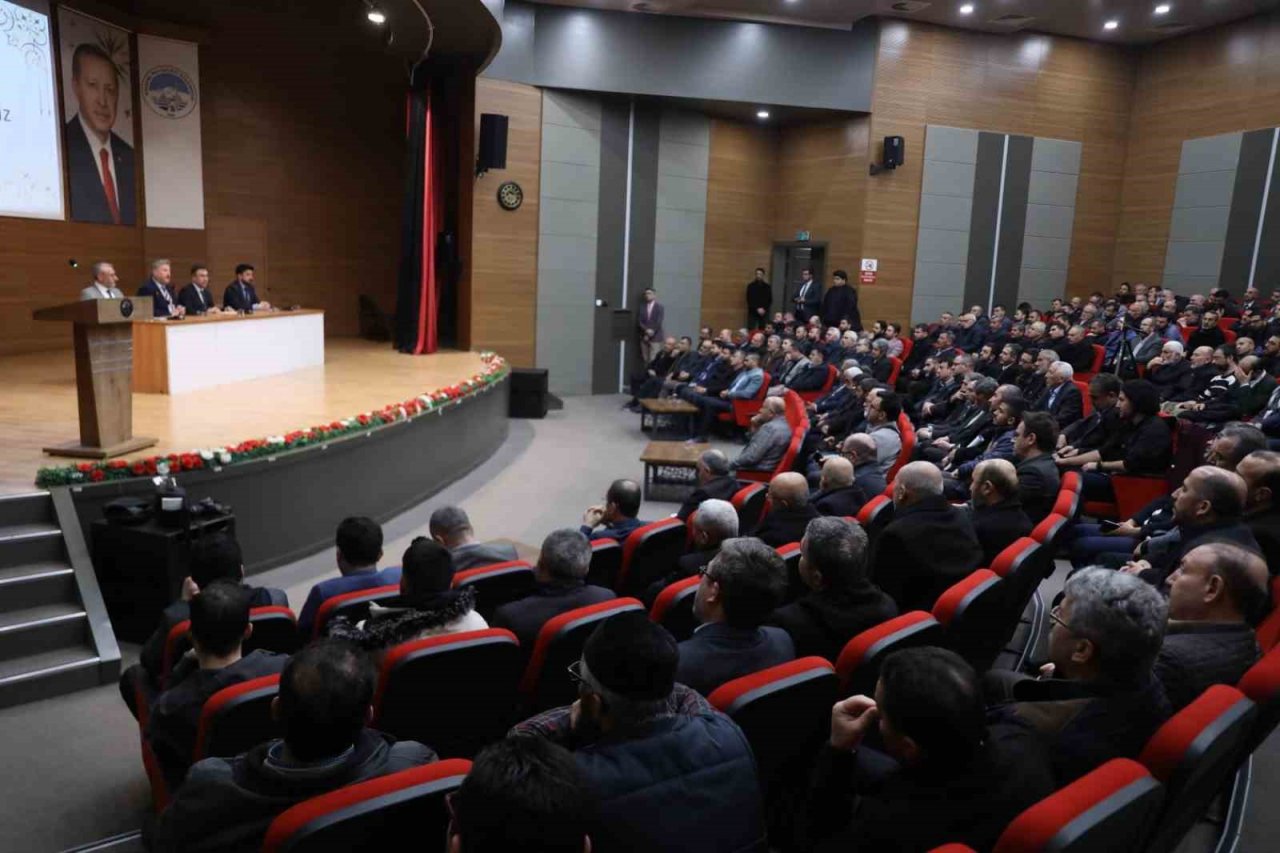 Başkan Palancıoğlu, Melikgazi Müftülüğü’nün aylık değerlendirme toplantısına katıldı