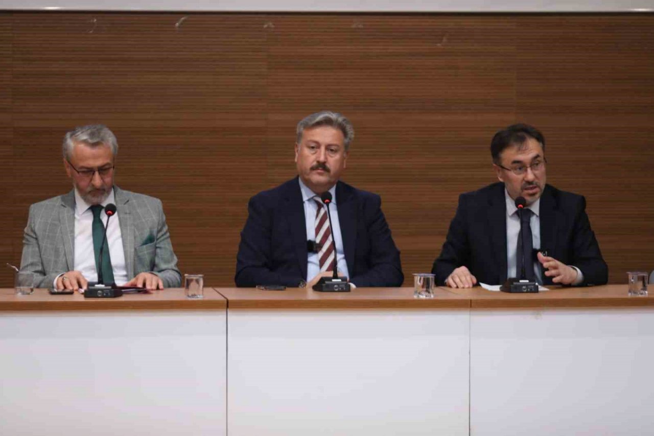 Başkan Palancıoğlu, Melikgazi Müftülüğü’nün aylık değerlendirme toplantısına katıldı