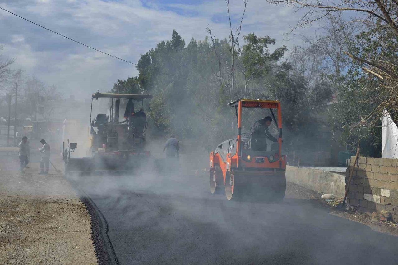 Yeşildere’de yeni caddeler asfaltlanıyor
