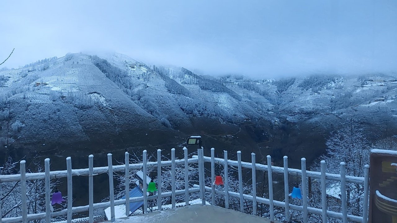 Ordu’da ilkbaharda kar sürprizi