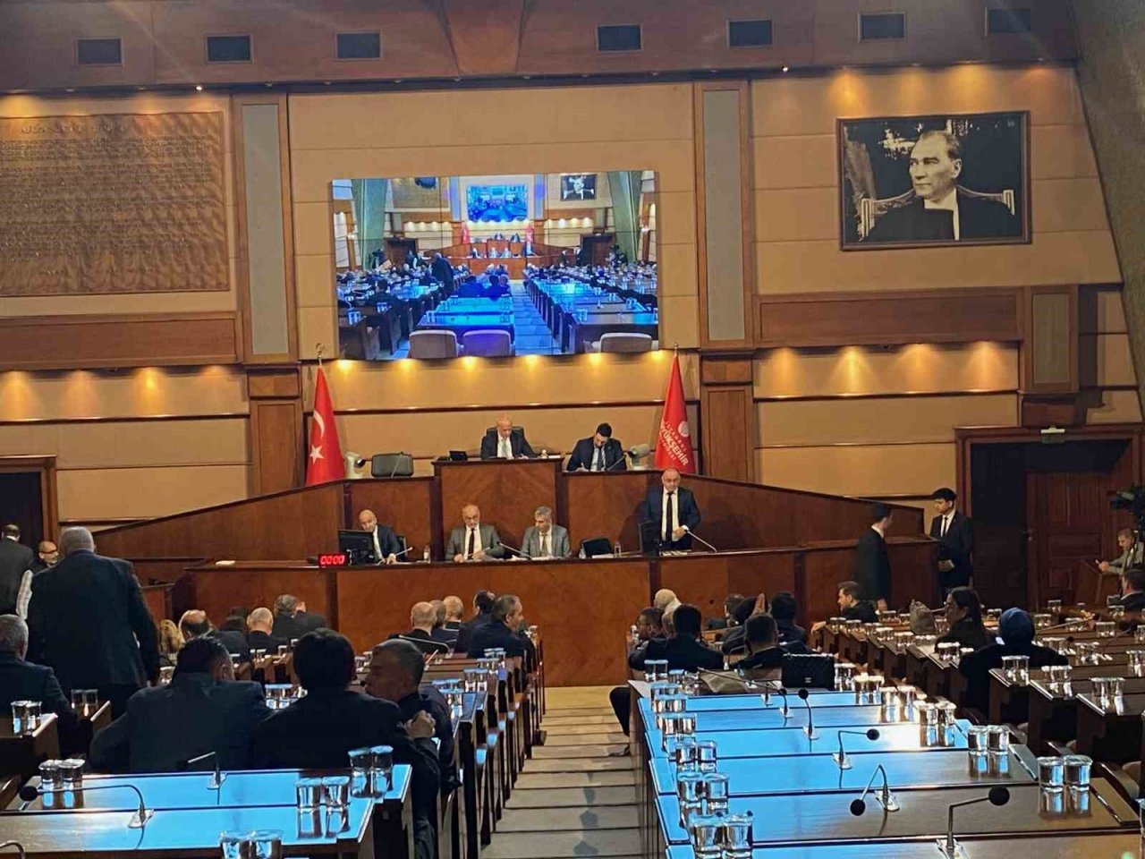 İBB Meclis Toplantısında isim değişikliği tartışması