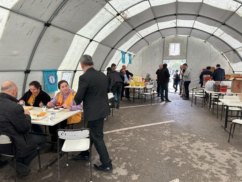 Sağlık-Sen İkram Evi İskenderun’da hizmete başladı