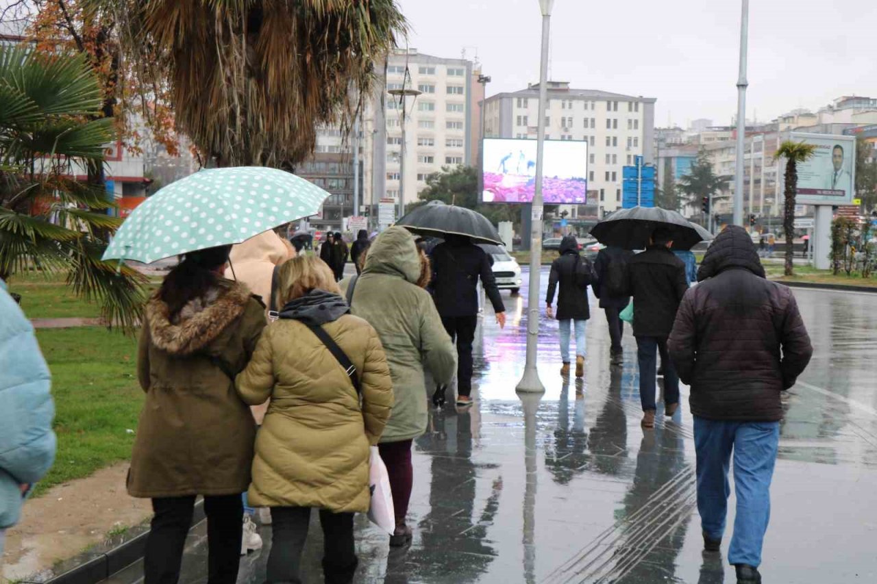 Mart kapıdan baktırdı: Samsun’un yüksekleri bembeyaz