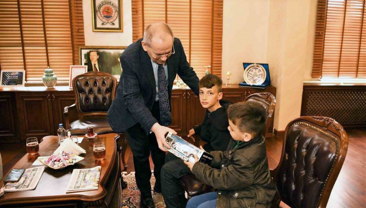 Başkan Demir: “Depremzedelerin yanınızdayız”