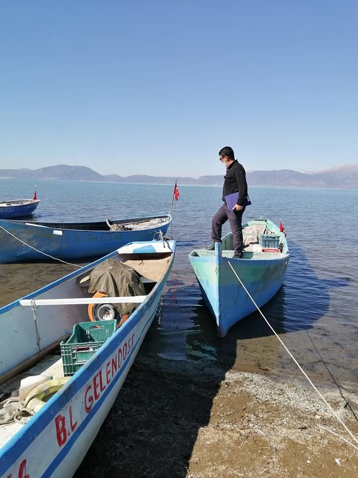 Eğirdir Gölü’nde av yasağı başladı