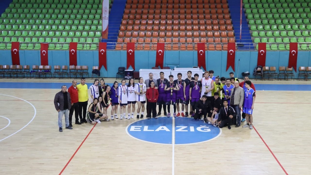 Elazığ’da Gençler Basketbol İl Şampiyonası tamamlandı