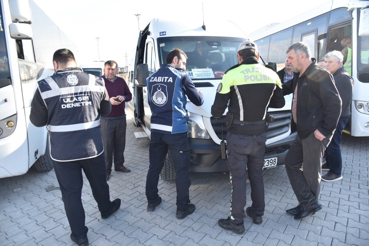 Kartepe’de öğrenci servisleri denetlendi